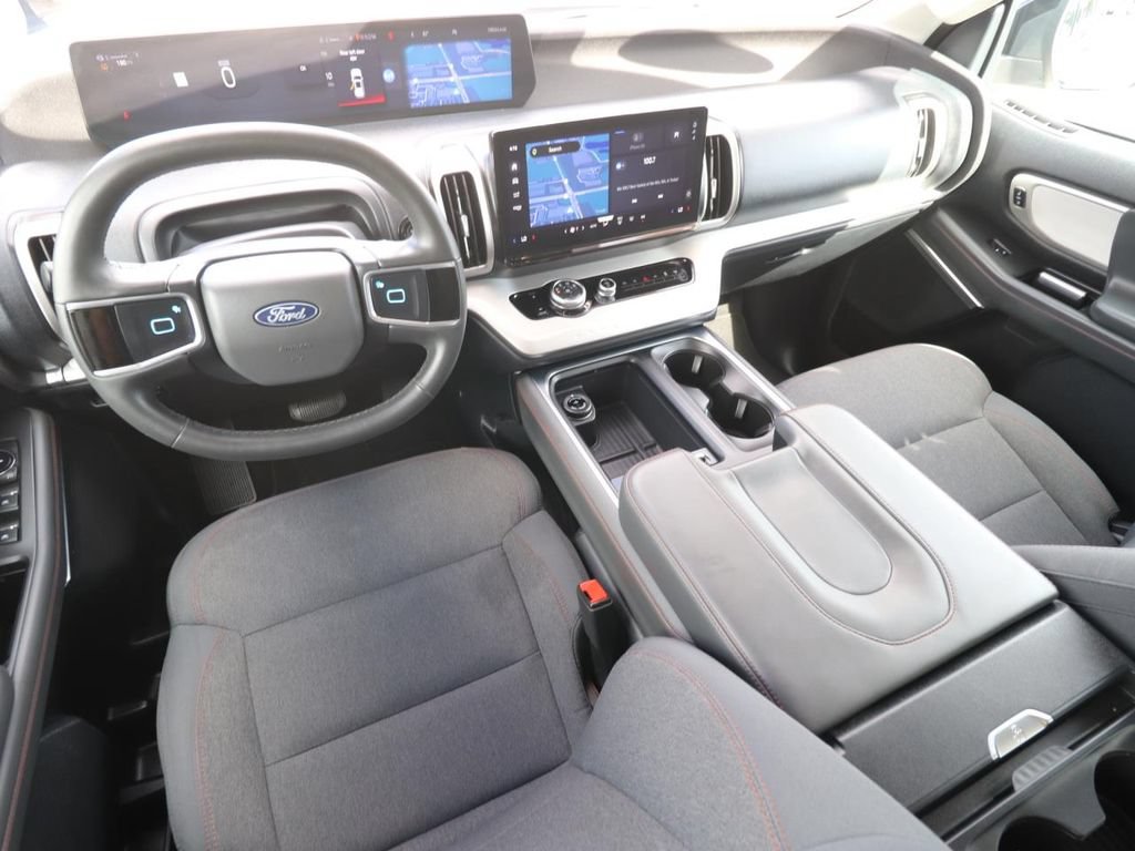 Certified 2025 Ford Expedition Active RWD image 6