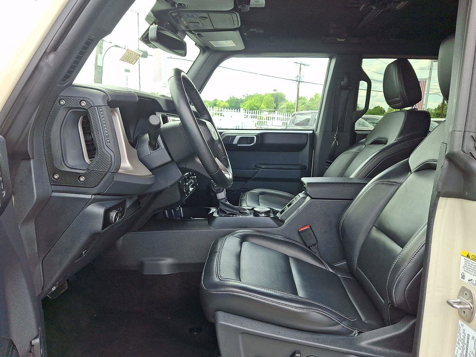 Certified 2025 Ford Bronco Outer Banks AWD/4WD image 10