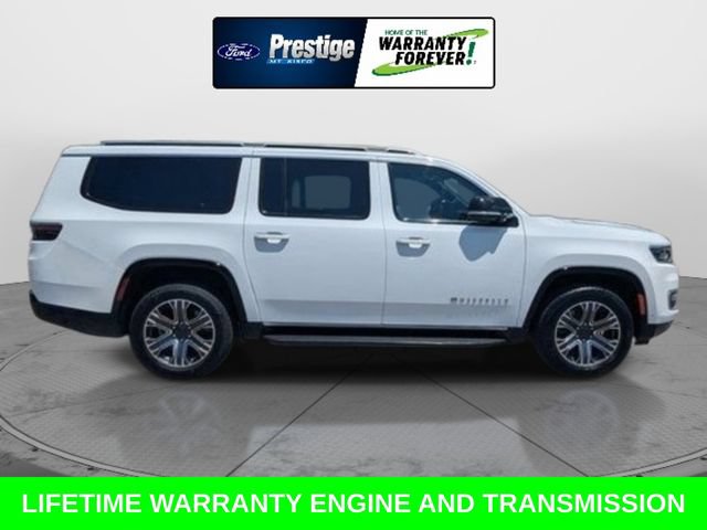 Used 2024 Jeep Wagoneer L Series II w/ Flexible Seating Group RWD image 4