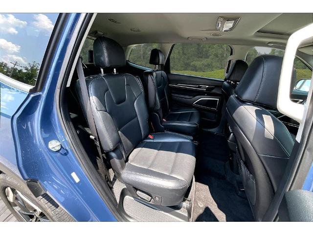 Used 2025 Kia Telluride S FWD image 17