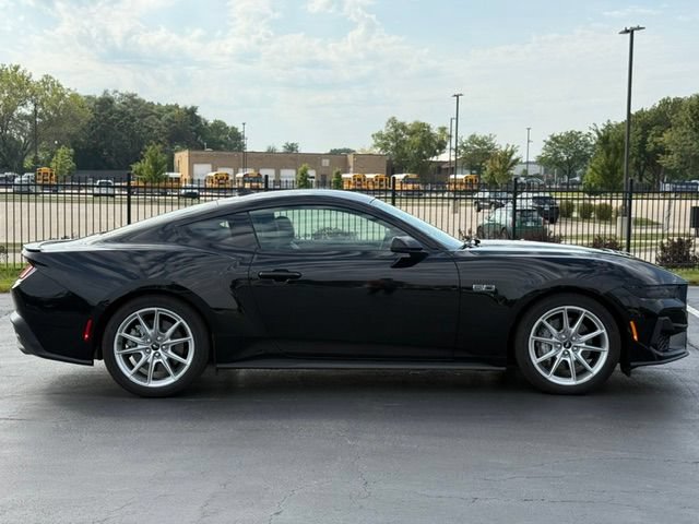 Certified 2025 Ford Mustang GT Premium RWD image 6