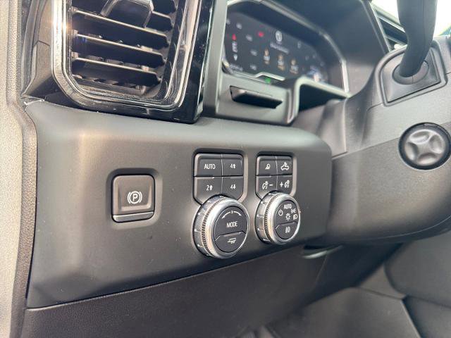 Used 2024 GMC Sierra 1500 AT4 w/ Technology Package AWD/4WD image 23