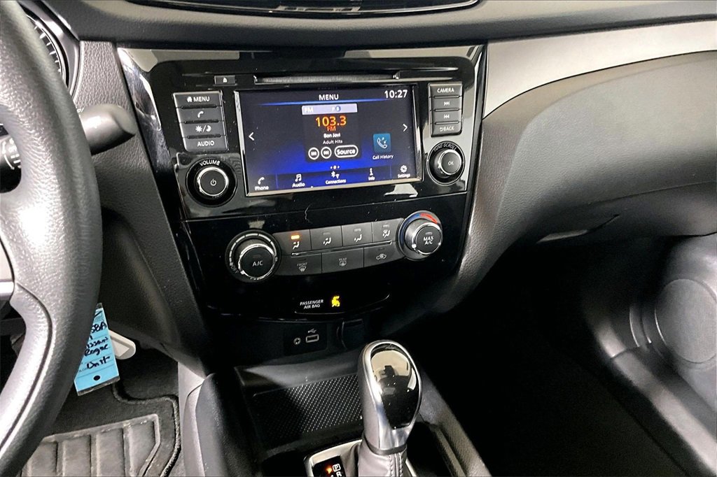 Used 2021 Nissan Rogue Sport S image 25
