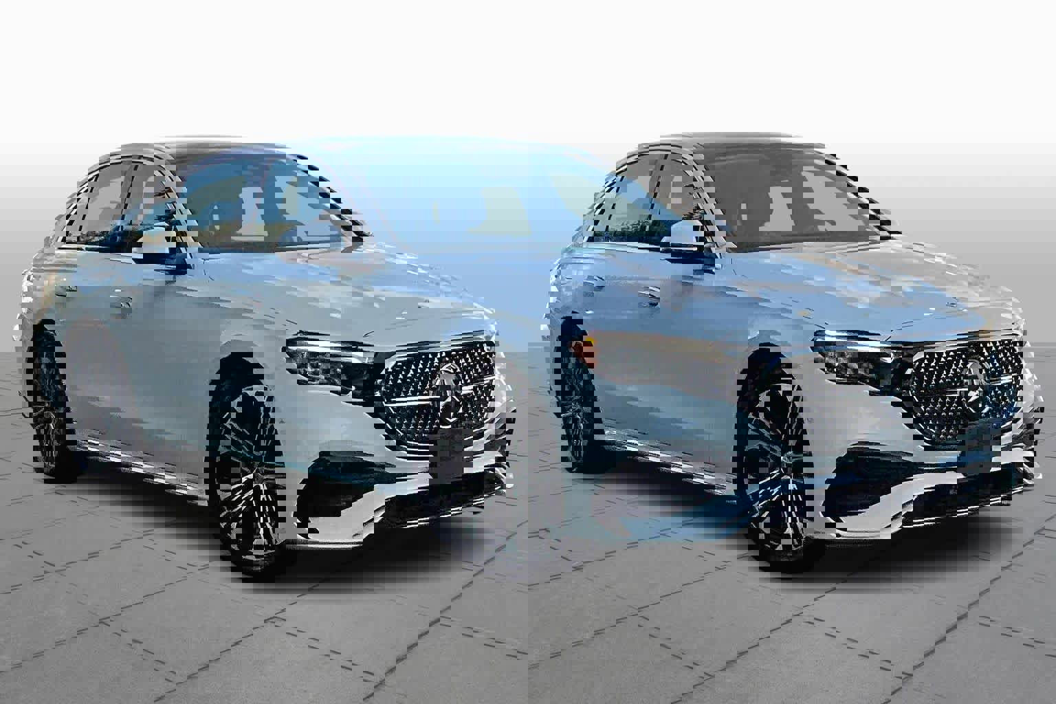 Used 2025 Mercedes-Benz E 350 Sedan w/ Winter Package image 5