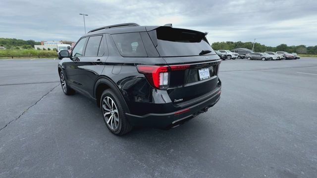 Certified 2025 Ford Explorer ST-Line AWD/4WD image 6