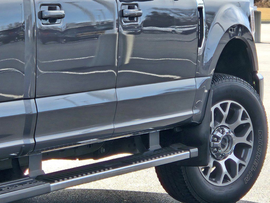 Certified 2022 Ford F250 Lariat w/ Snow Plow Prep Package image 12