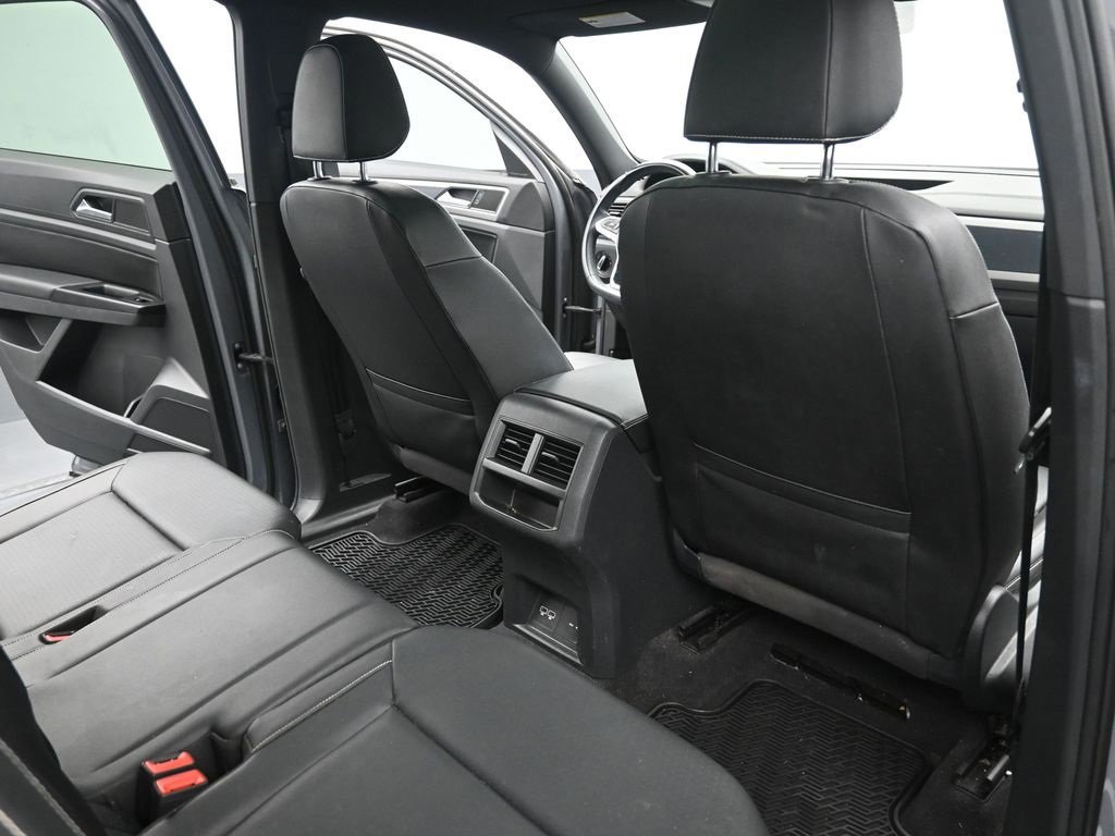 Used 2020 Volkswagen Atlas Cross Sport SEL image 18