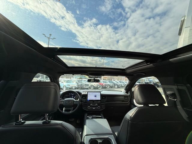 Certified 2023 Ford Expedition Limited image 11