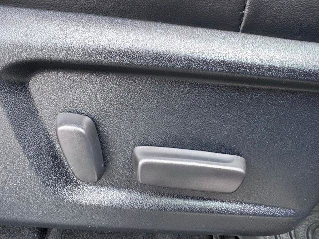 Used 2019 Toyota Tundra Platinum AWD/4WD image 29