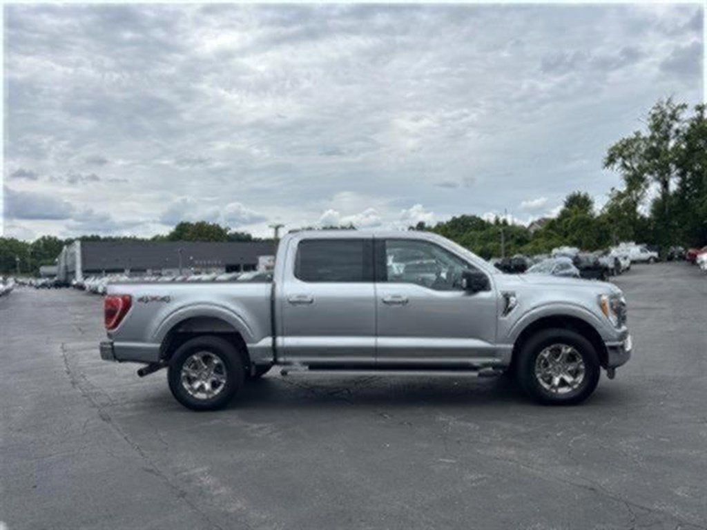 Certified 2022 Ford F150 XLT w/ Equipment Group 302A High image 44