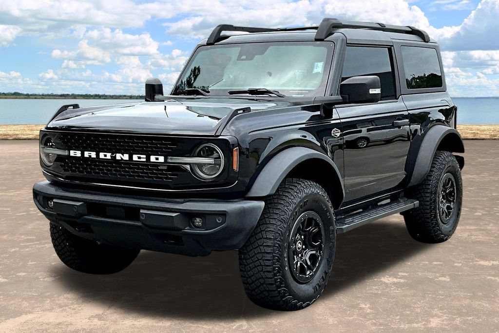 Certified 2022 Ford Bronco Wildtrak AWD/4WD image 4