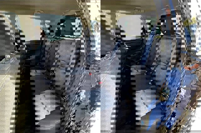 Used 2024 Nissan Rogue SV image 24