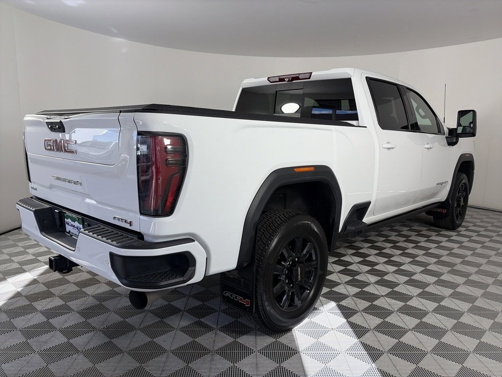 Used 2024 GMC Sierra 3500 AT4 w/ Technology Package image 5