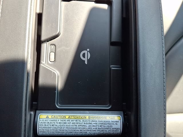 Used 2022 Toyota Highlander XLE AWD/4WD image 30