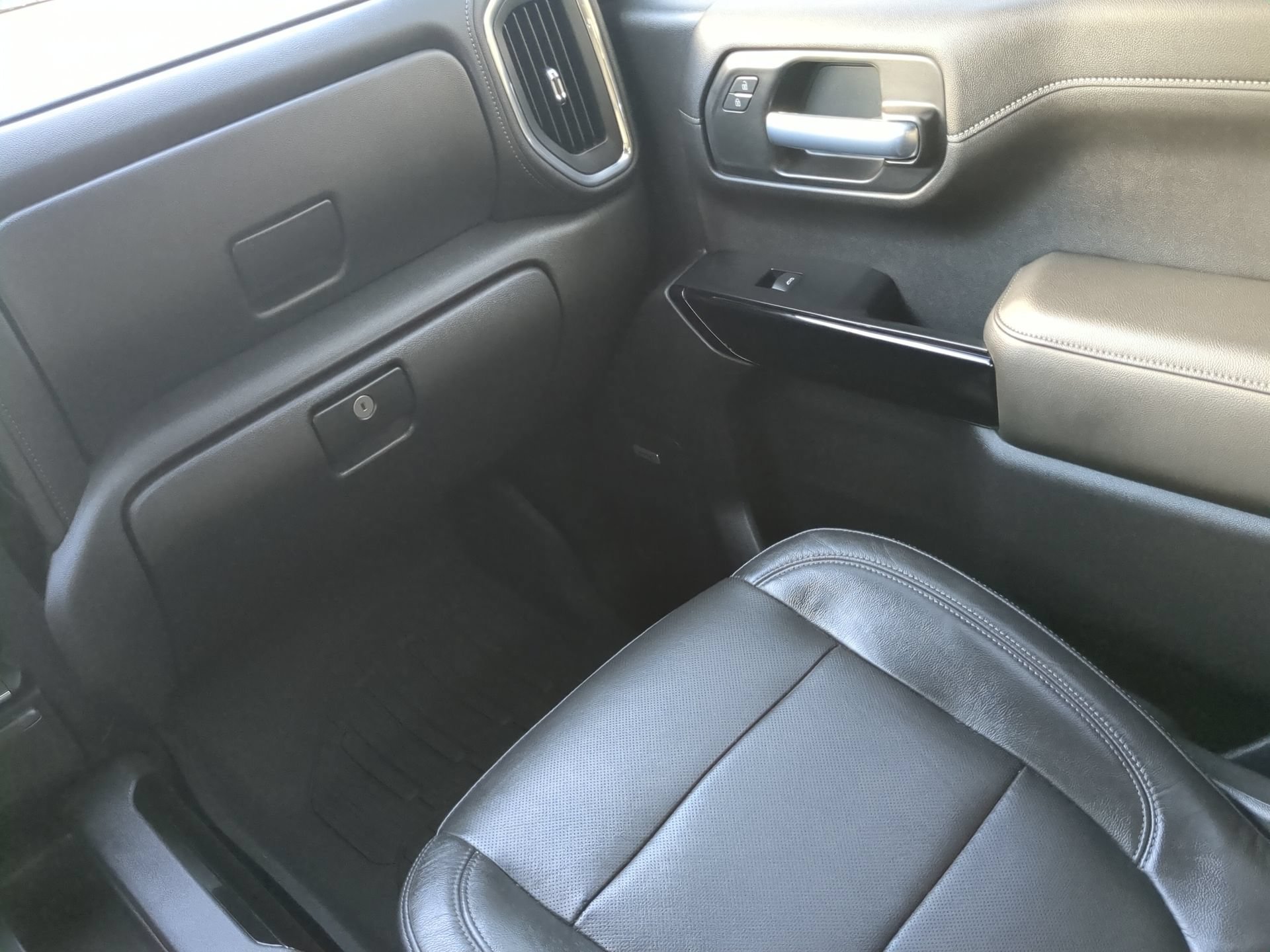 Used 2020 GMC Sierra 1500 SLT w/ SLT Premium Plus Package AWD/4WD image 53