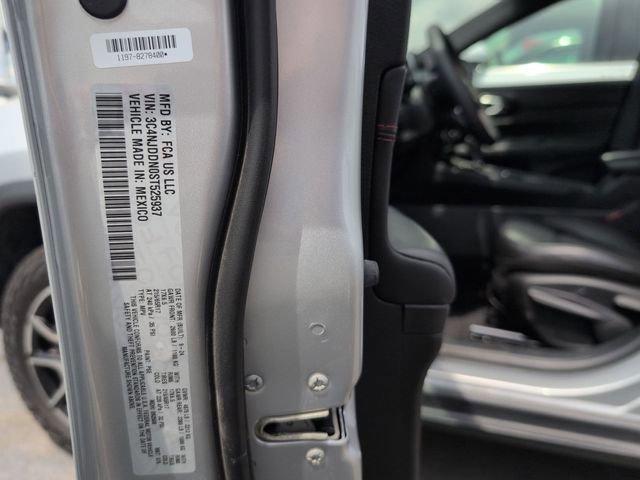 Used 2025 Jeep Compass Trailhawk AWD/4WD image 31