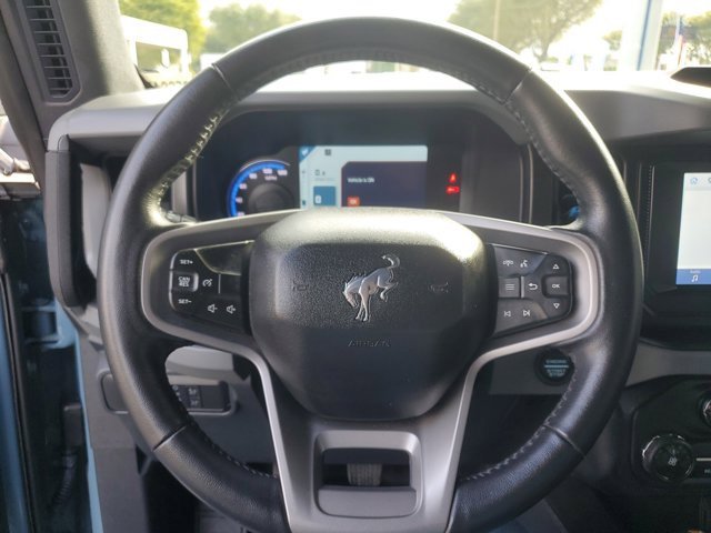 Certified 2022 Ford Bronco Black Diamond image 16