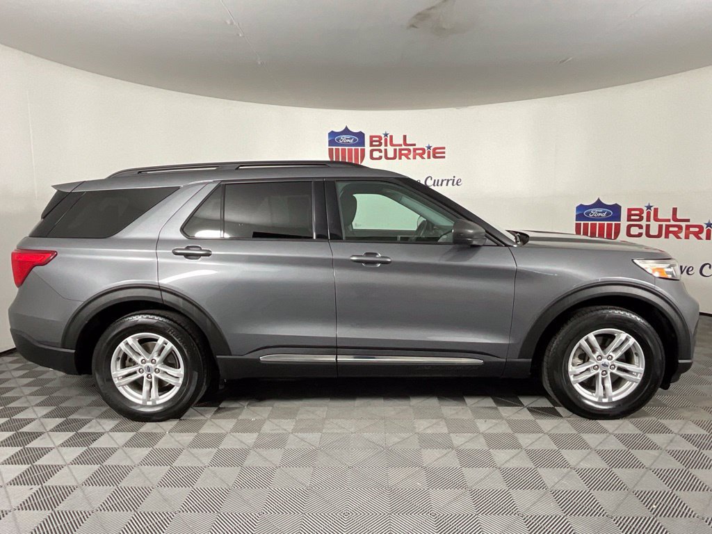 Certified 2022 Ford Explorer XLT RWD image 2