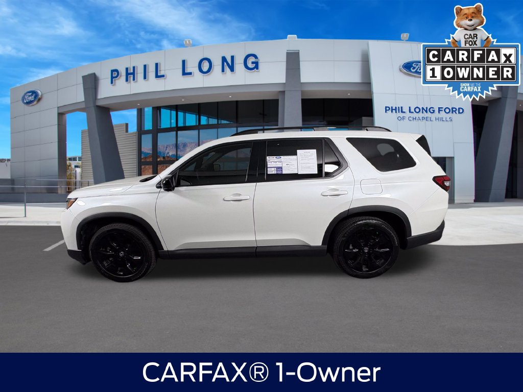 Used 2026 Honda Pilot Black Edition image 2