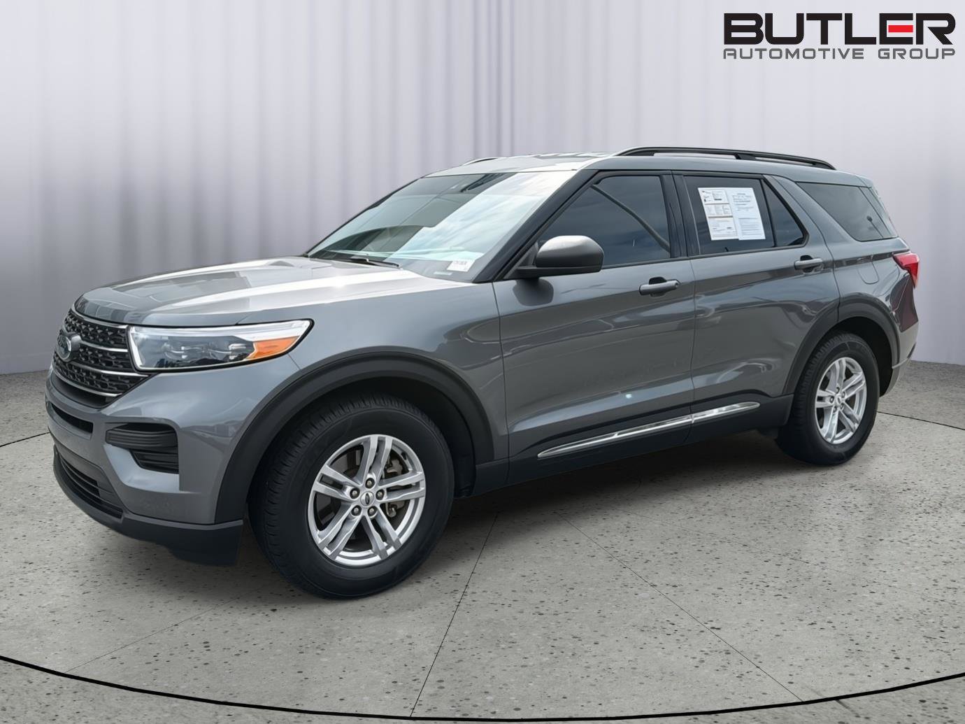 Certified 2023 Ford Explorer XLT RWD image 1