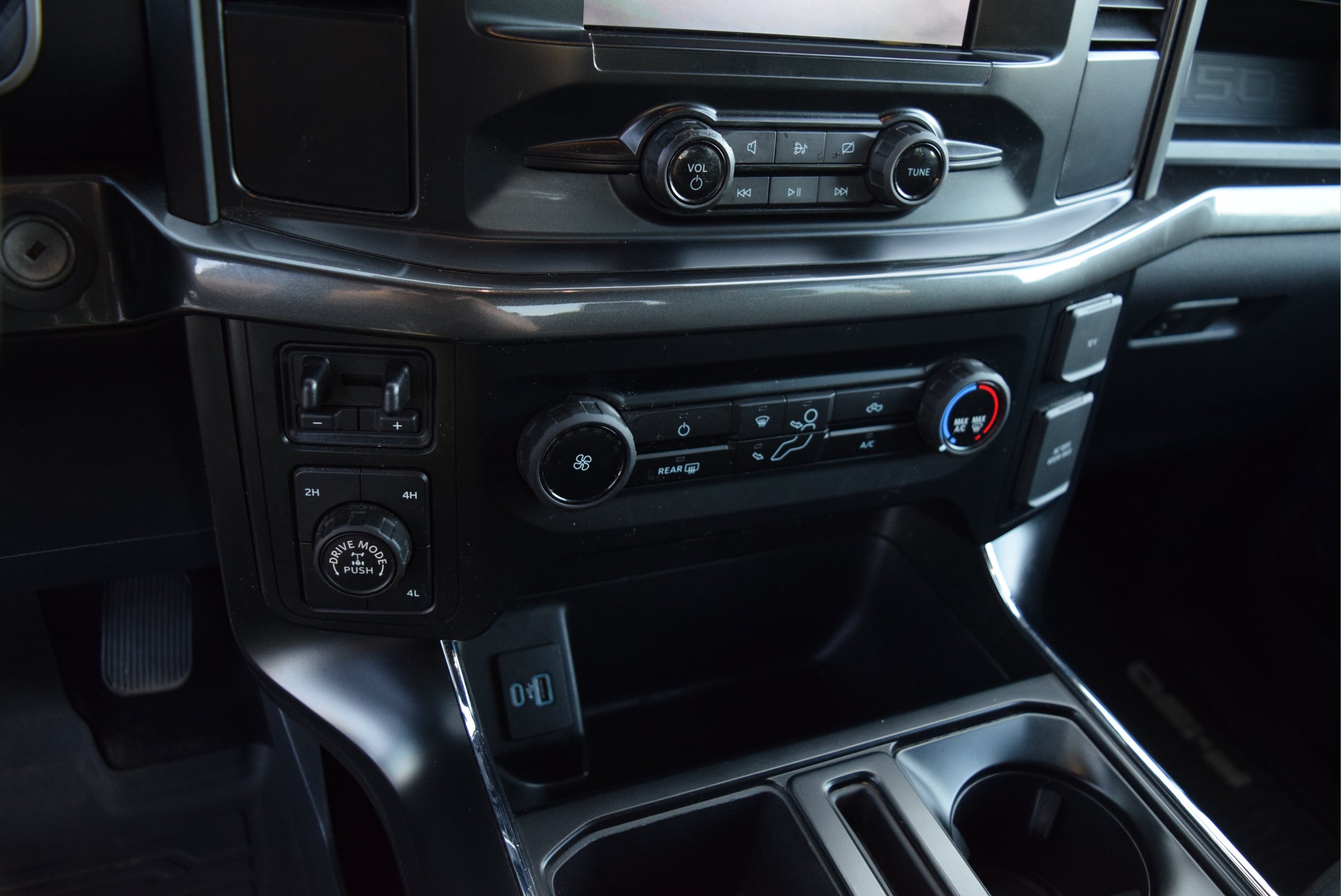 Certified 2023 Ford F150 XL w/ STX Appearance Package AWD/4WD image 14