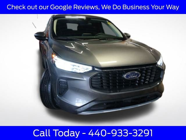 Certified 2023 Ford Escape Active AWD/4WD image 14
