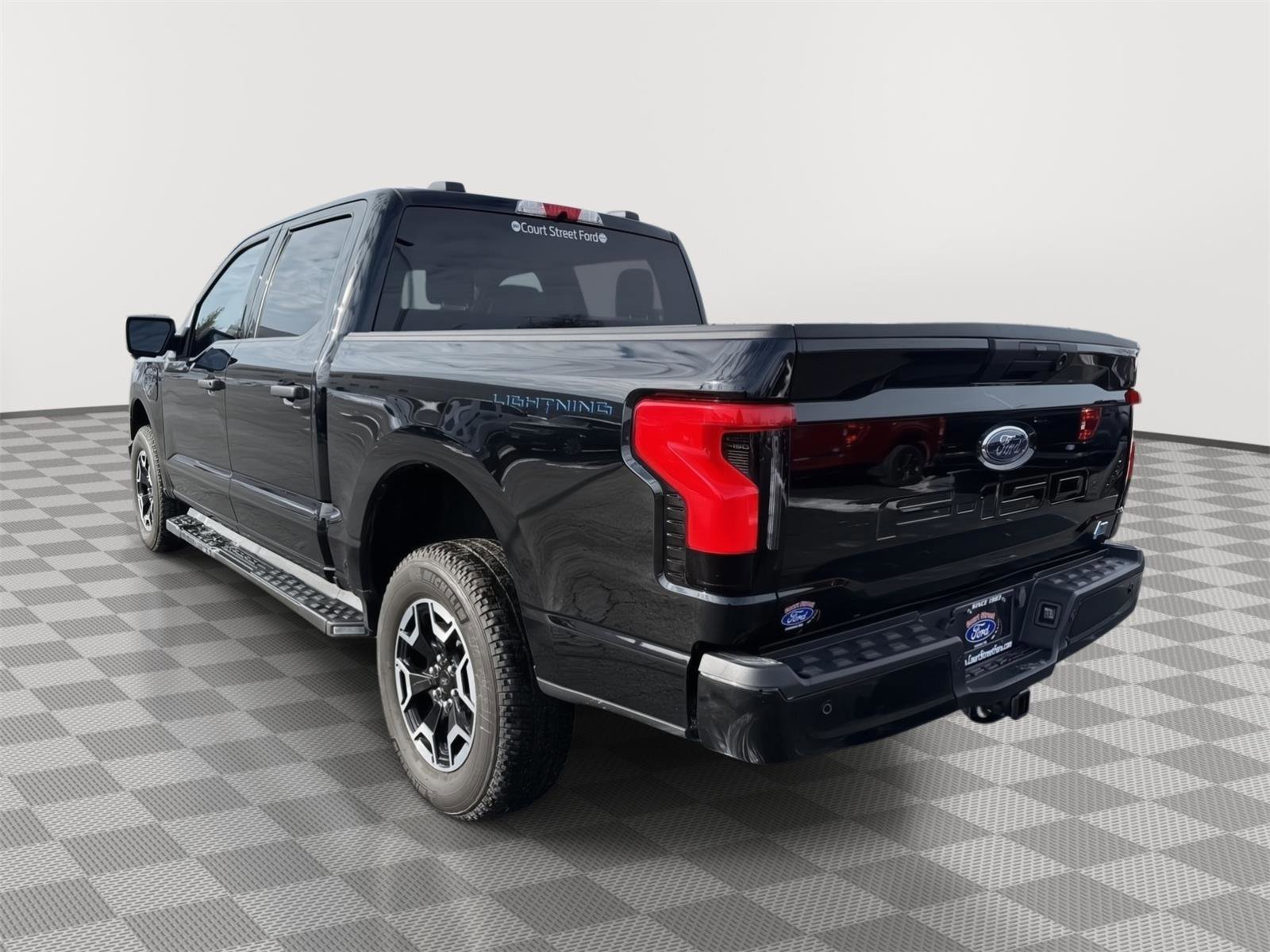 Certified 2023 Ford F150 Lightning XLT image 3