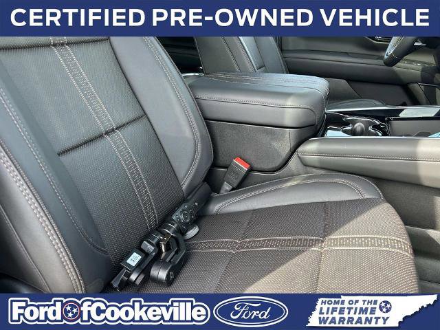 Used 2025 Chevrolet Tahoe High Country AWD/4WD image 24