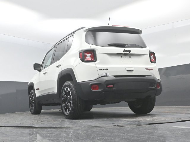 Used 2023 Jeep Renegade Trailhawk AWD/4WD image 27
