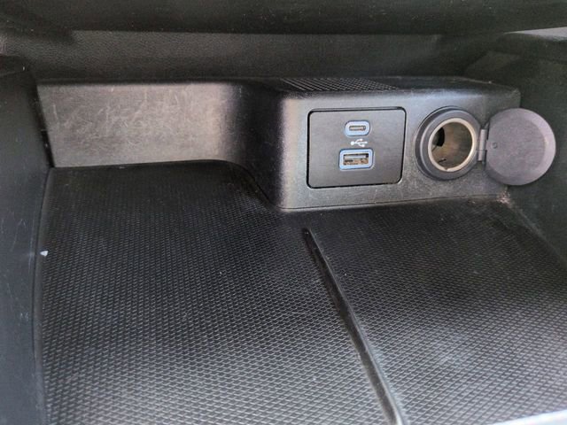 Certified 2021 Ford Escape SE FWD image 28