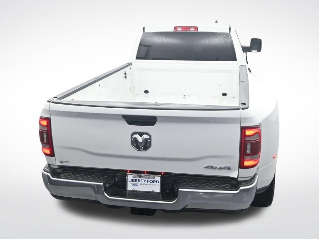 Used 2024 RAM 3500 Tradesman w/ Chrome Appearance Group AWD/4WD image 34