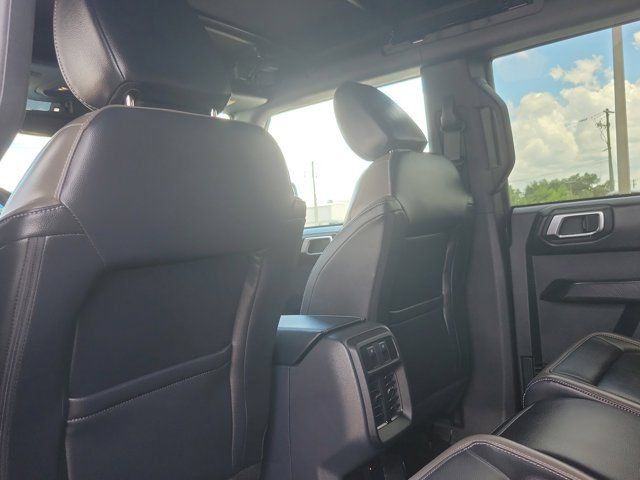 Certified 2025 Ford Bronco Outer Banks w/ Sasquatch Package AWD/4WD image 16