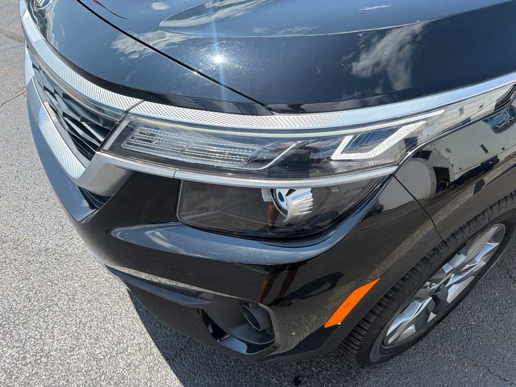Used 2021 Kia Seltos S AWD/4WD image 16