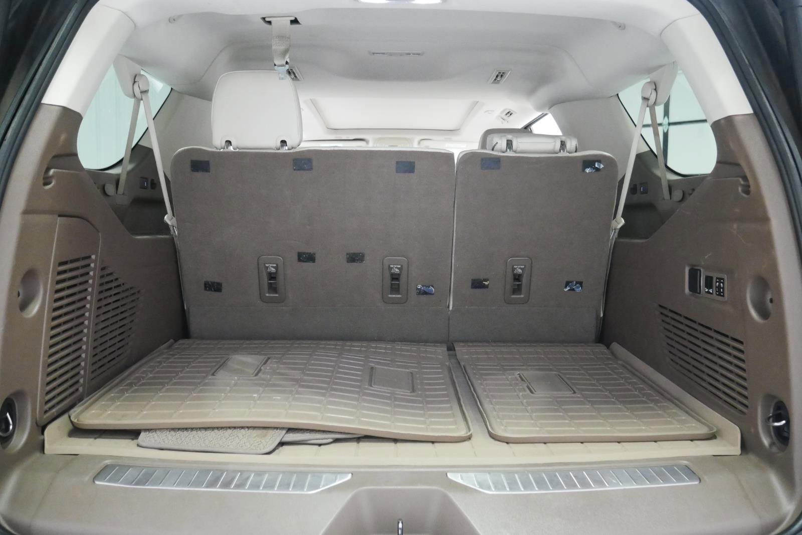 Used 2023 GMC Yukon XL Denali image 28