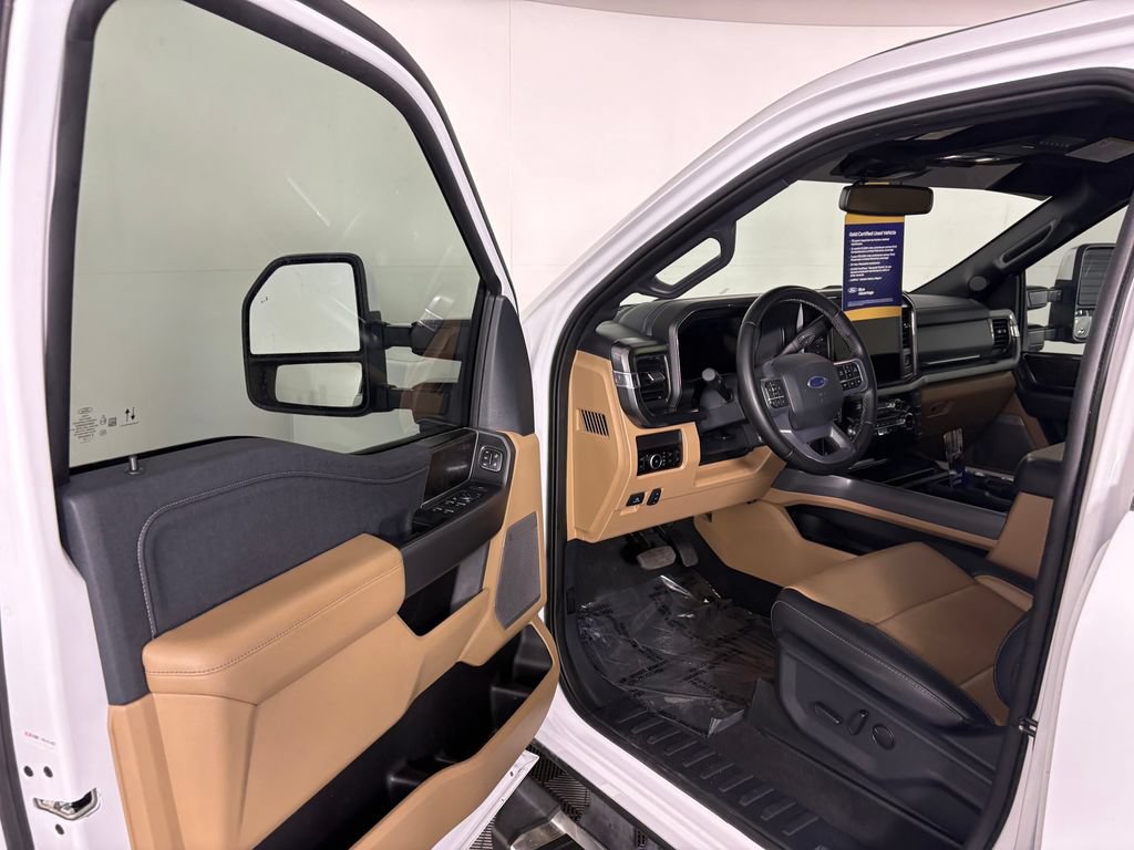 Certified 2025 Ford F350 Lariat w/ Chrome Package AWD/4WD image 11