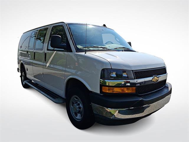 Used 2025 Chevrolet Express 2500 w/ Driver Convenience Package RWD image 27