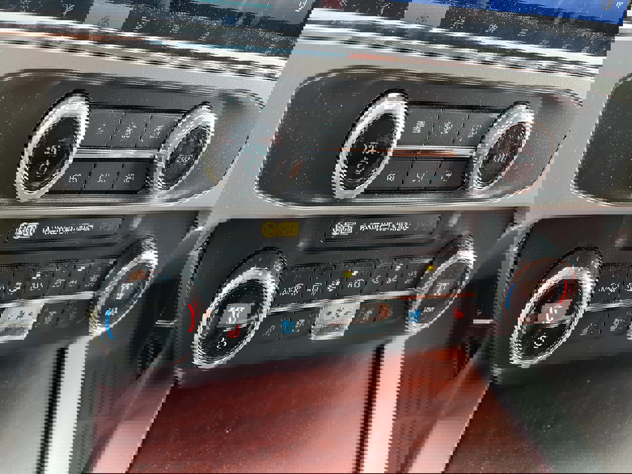 Certified 2022 Ford F250 King Ranch w/ King Ranch Ultimate Package image 40