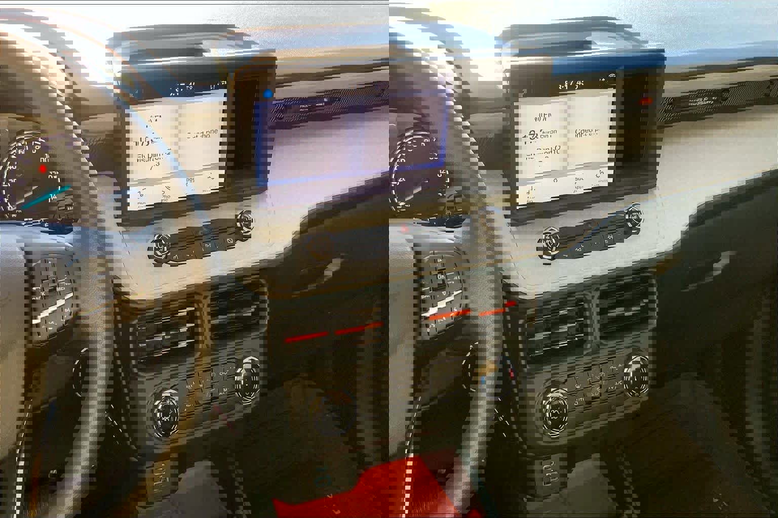 Certified 2024 Ford Maverick XLT w/ Equipment Group 300A Standard image 8