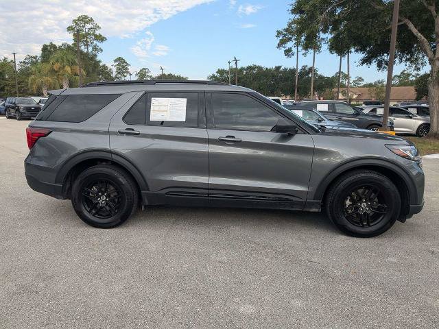 Certified 2026 Ford Explorer Active RWD image 3