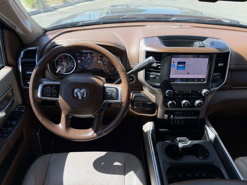 Used 2022 RAM 3500 Laramie AWD/4WD image 11