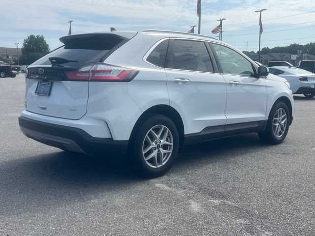 Certified 2022 Ford Edge SEL w/ Convenience Package AWD/4WD image 5