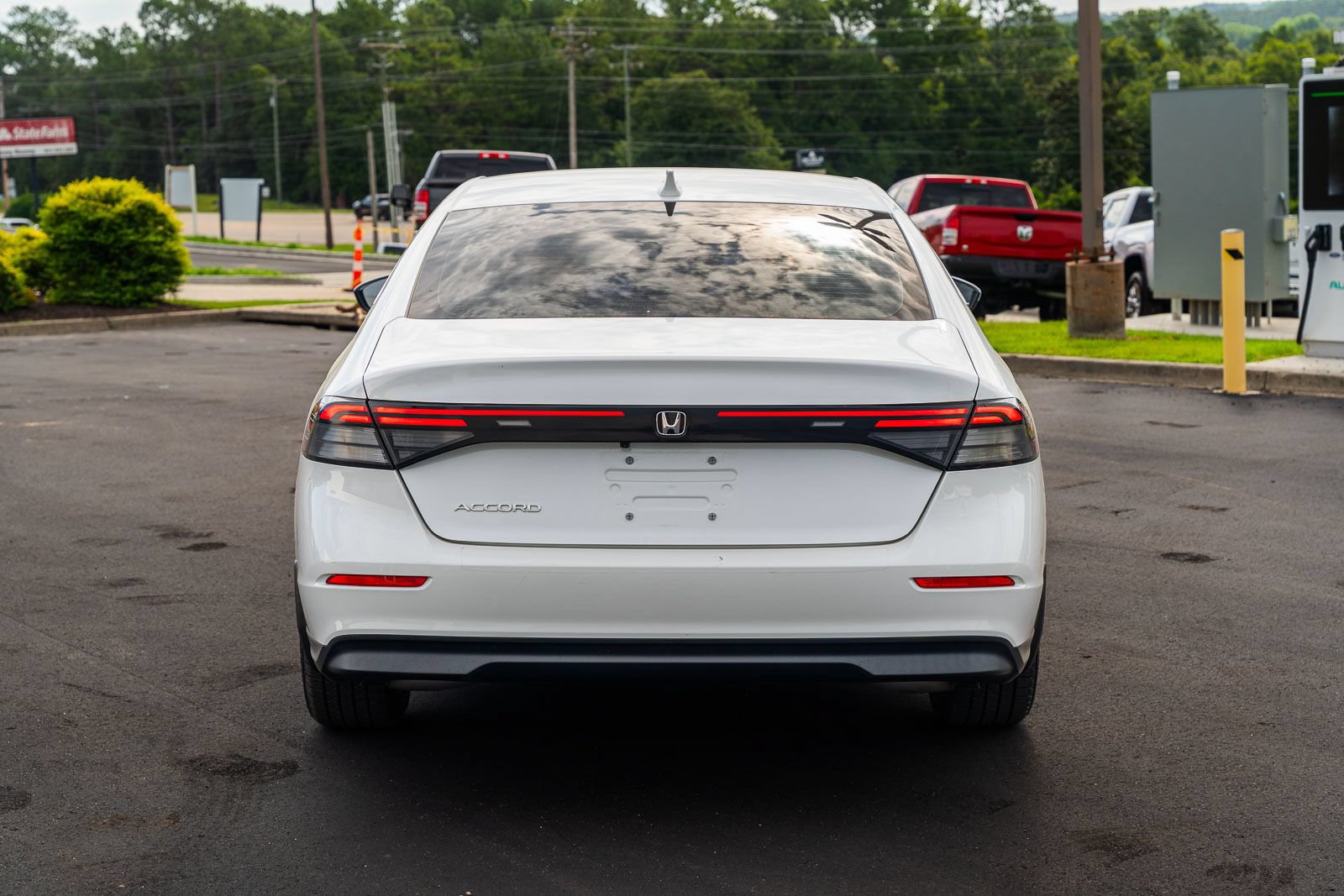 Used 2024 Honda Accord EX image 6