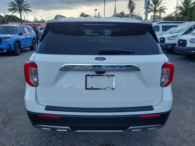 Certified 2023 Ford Explorer XLT w/ Equipment Group 202A RWD image 6
