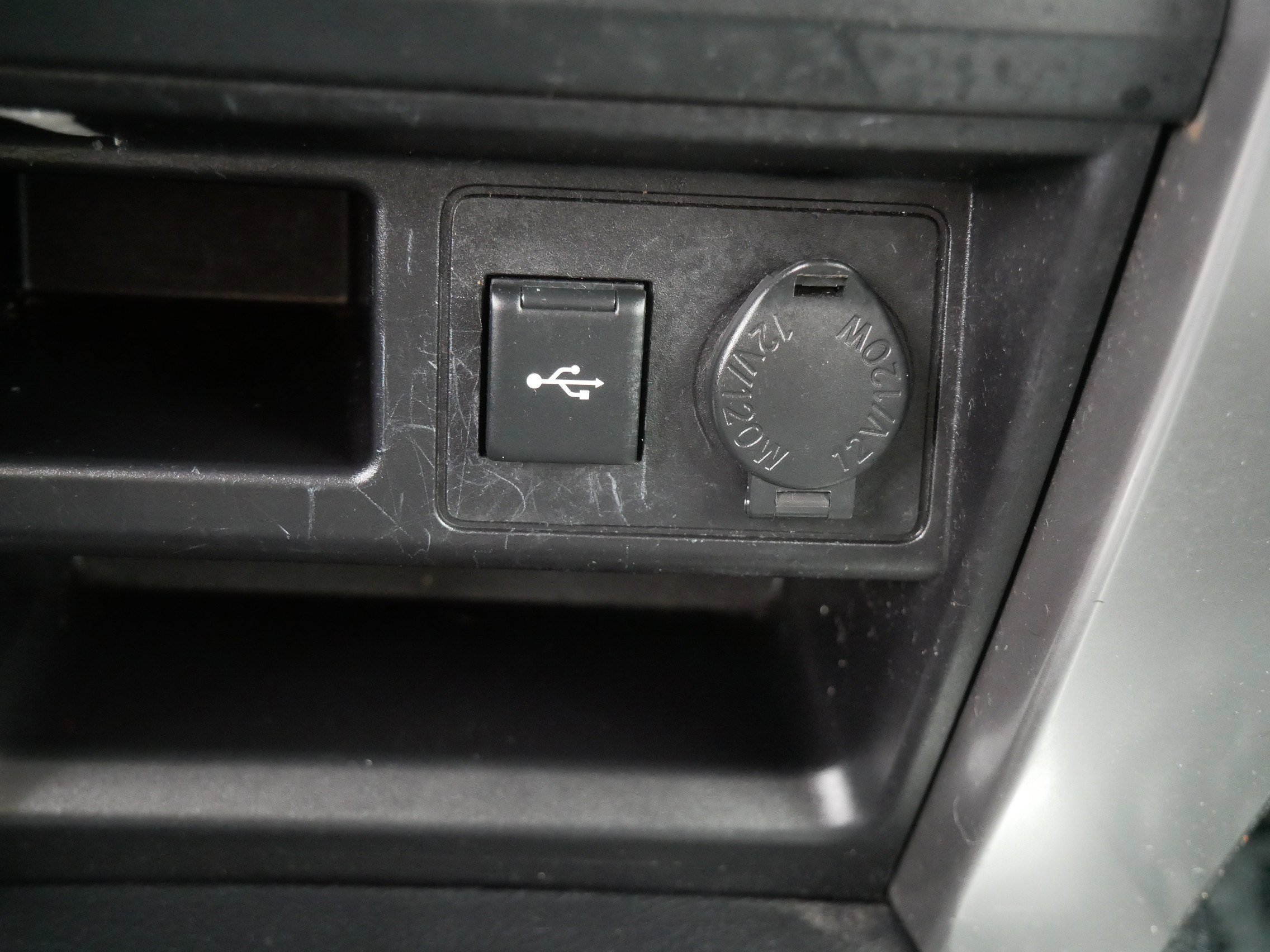 Used 2022 Toyota 4Runner SR5 AWD/4WD image 32