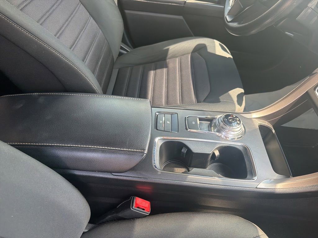 Certified 2020 Ford Fusion SE FWD image 38