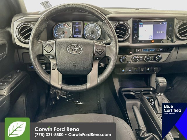 Used 2017 Toyota Tacoma TRD Sport AWD/4WD image 28