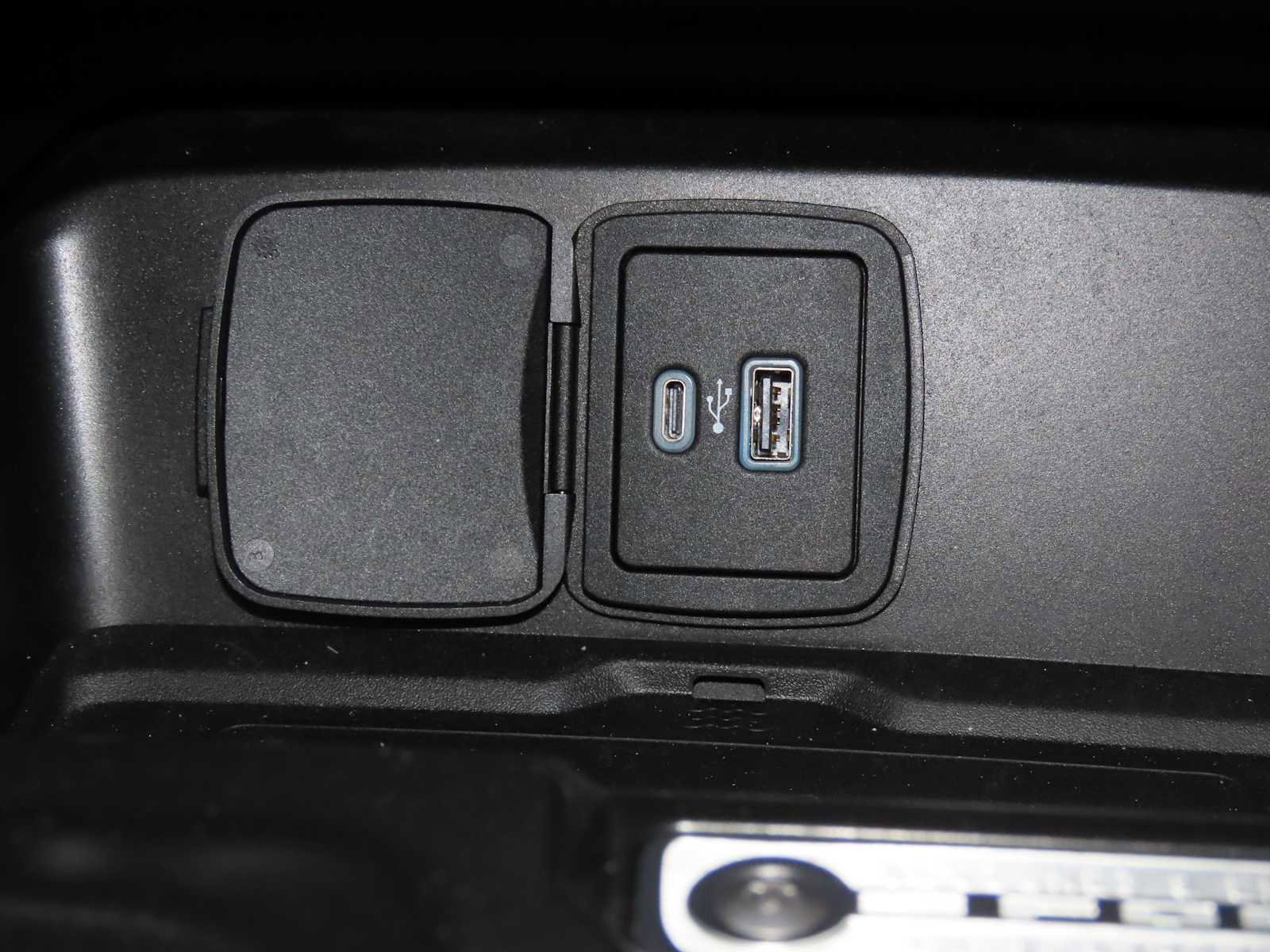 Certified 2022 Ford Bronco Outer Banks image 37