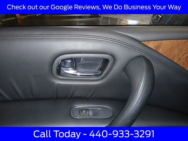 Used 2024 Nissan Armada SL w/ Captain's Chairs Package image 33