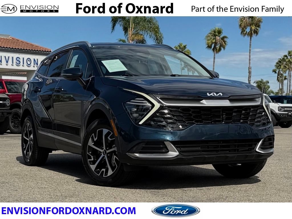 Used 2025 Kia Sportage EX AWD/4WD image 1