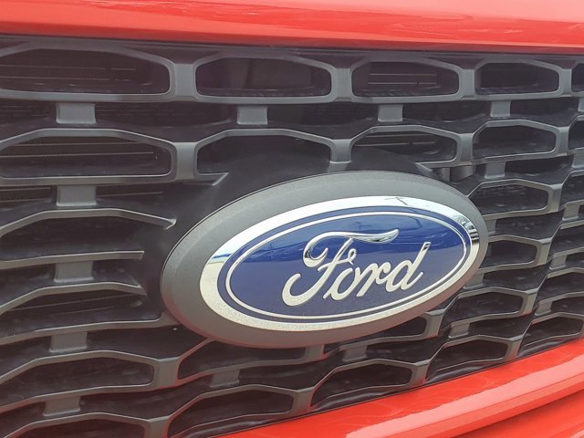 Certified 2022 Ford F150 XL w/ STX Appearance Package image 7